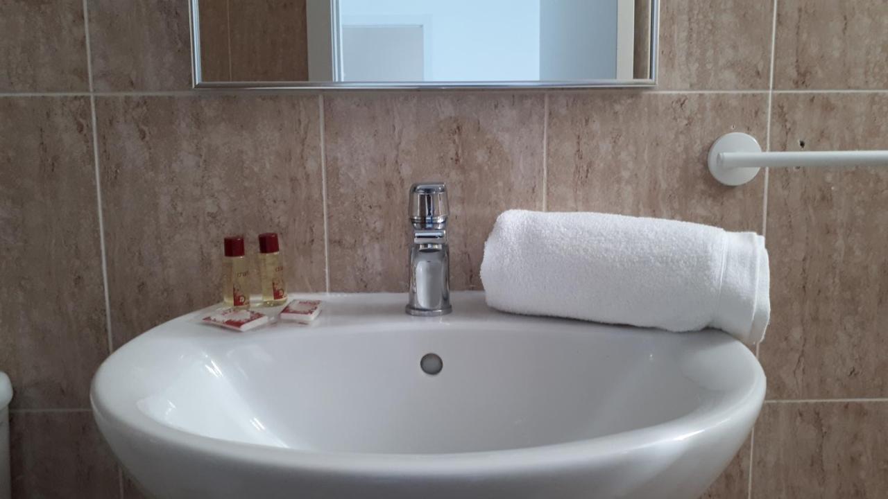 Hostal Beni Benicàssim Kültér fotó