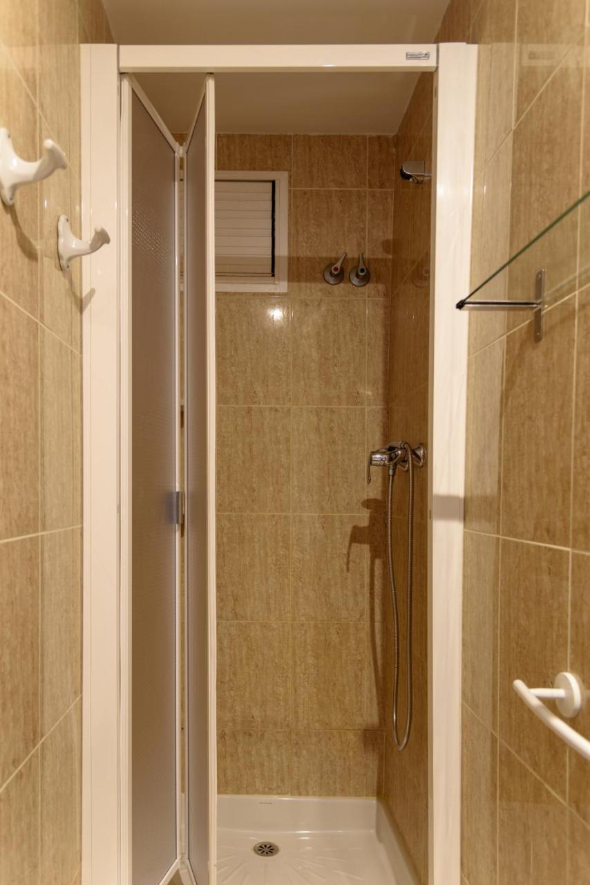 Hostal Beni Benicàssim Kültér fotó